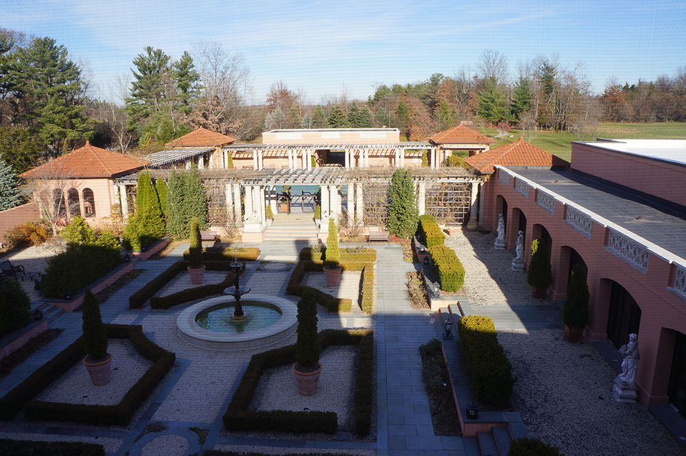 Glenmere Mansion Courtyard in New York