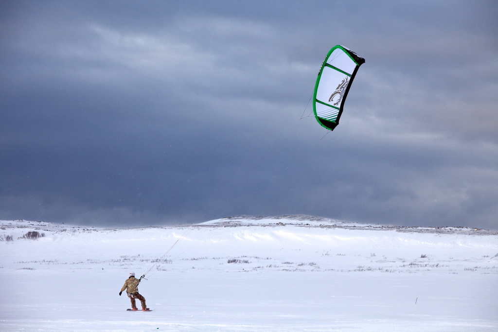 Snowkiting, by Konstantin Zamkov