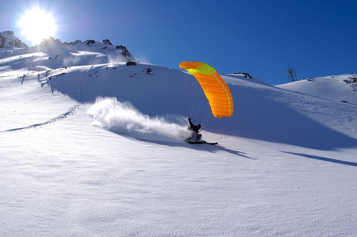 Ski Gliding, By @infinitelegroom